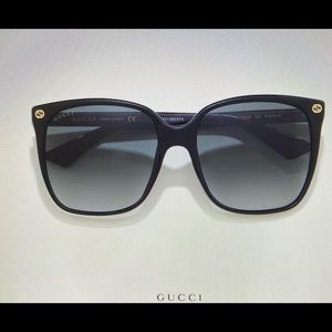 GUCCI
GG0022S